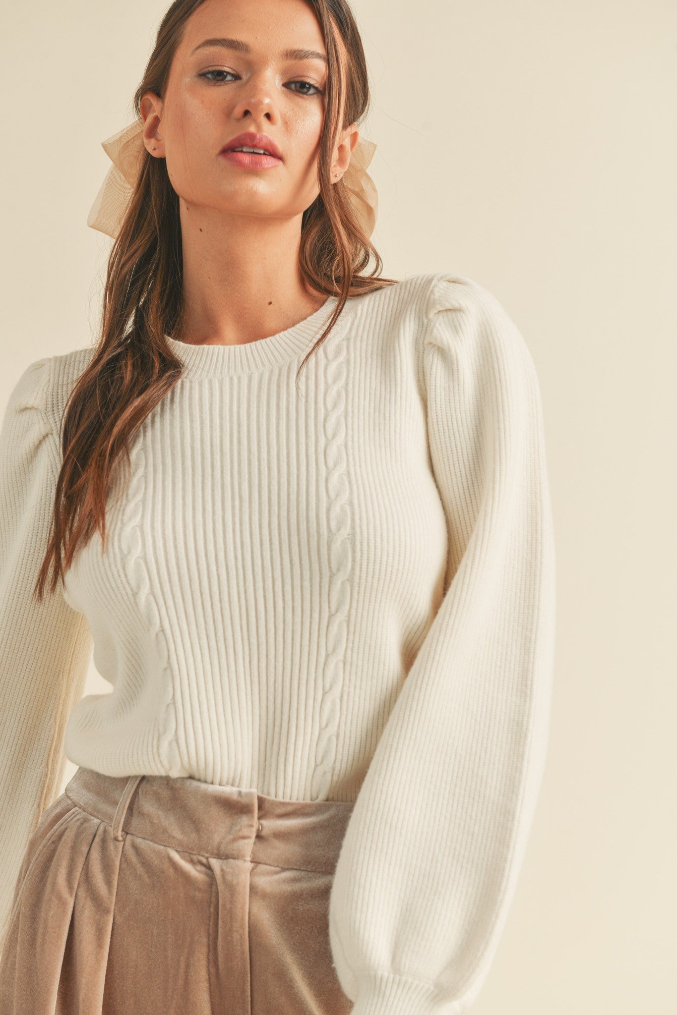 RIBBED PUFF SLEEVE SWEATER