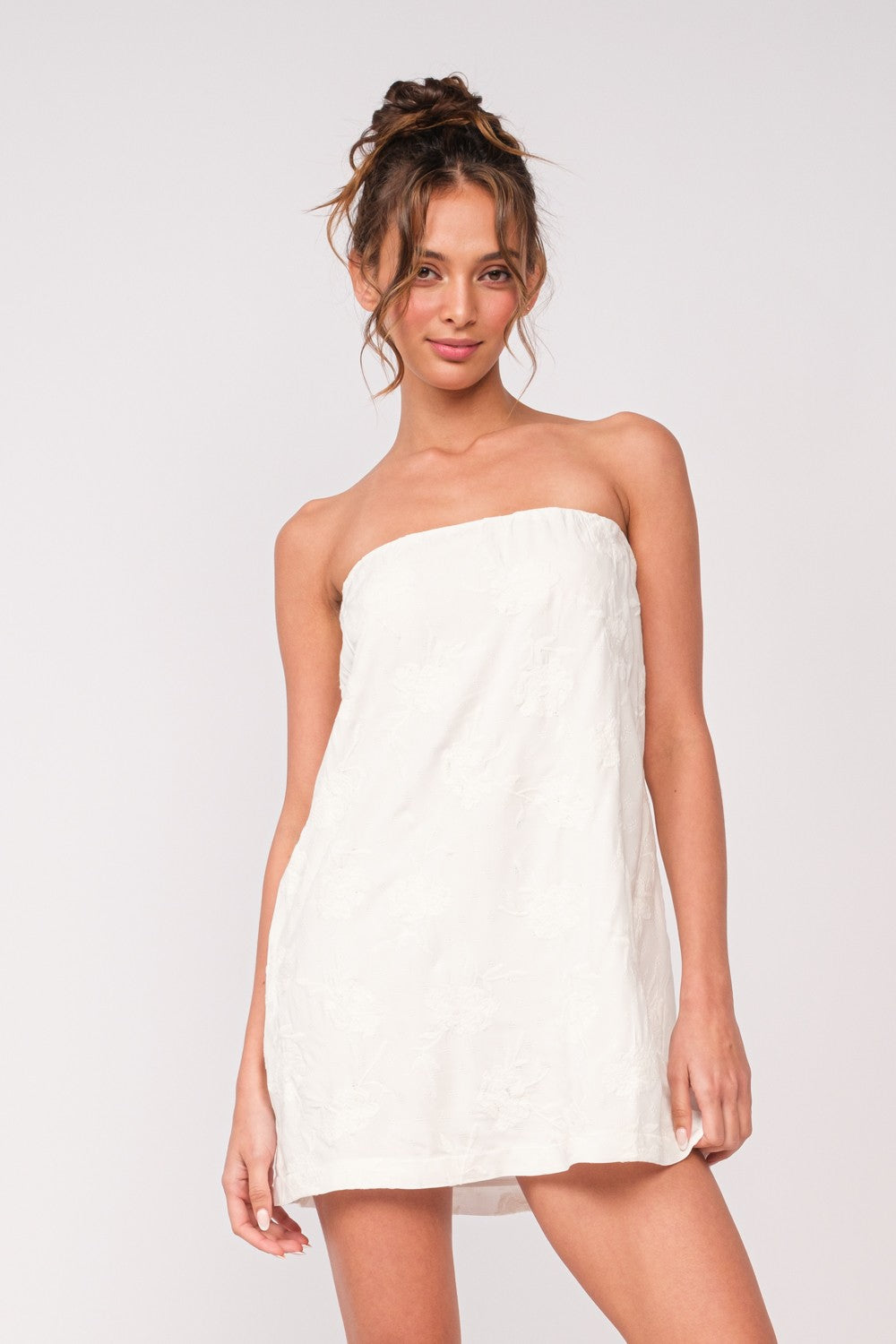 WHITE FLORAL TUBE MINI DRESS
