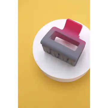 MATTE HAIR CLAW CLIPS