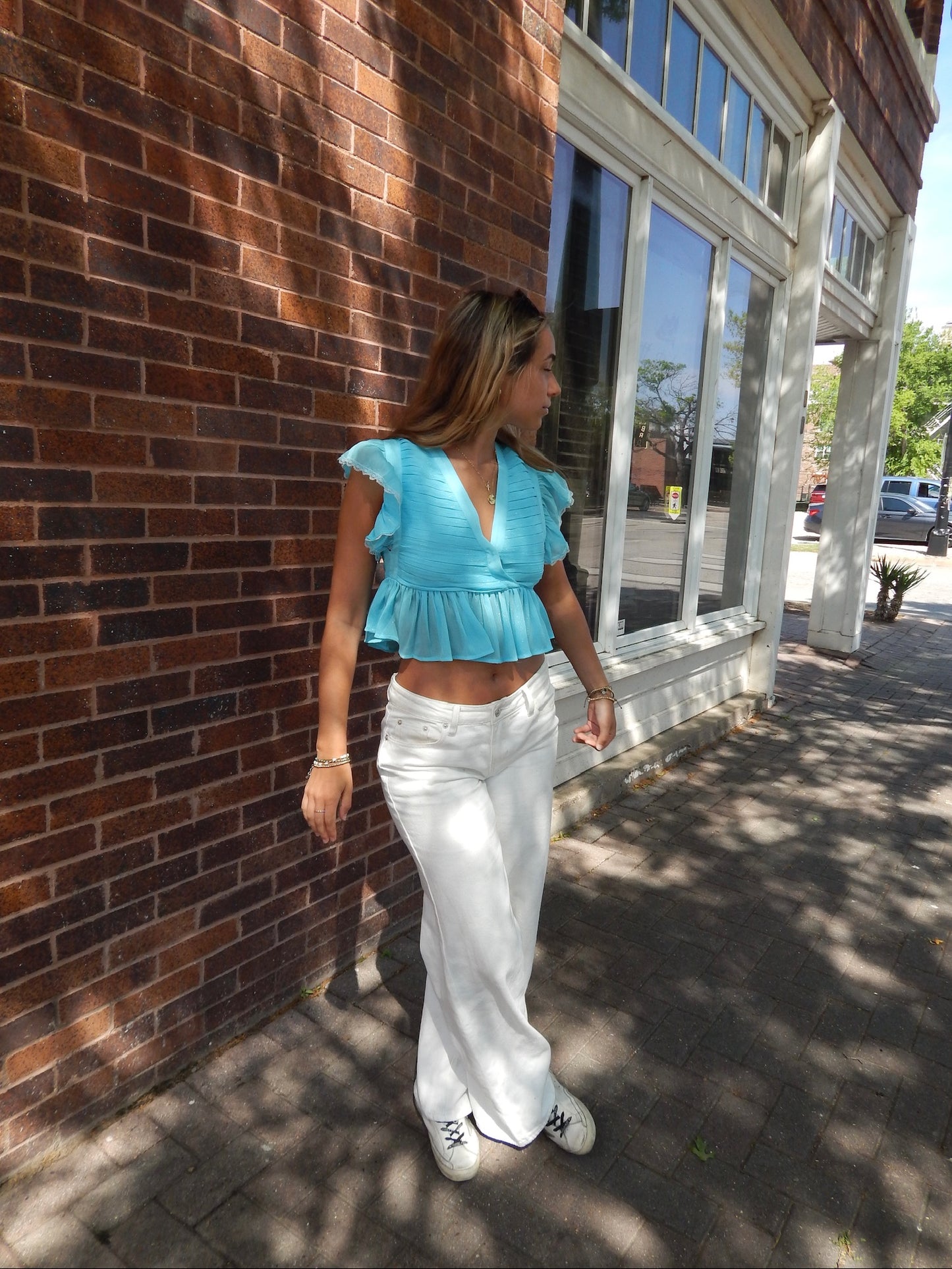 SKY BLUE V NECK TOP