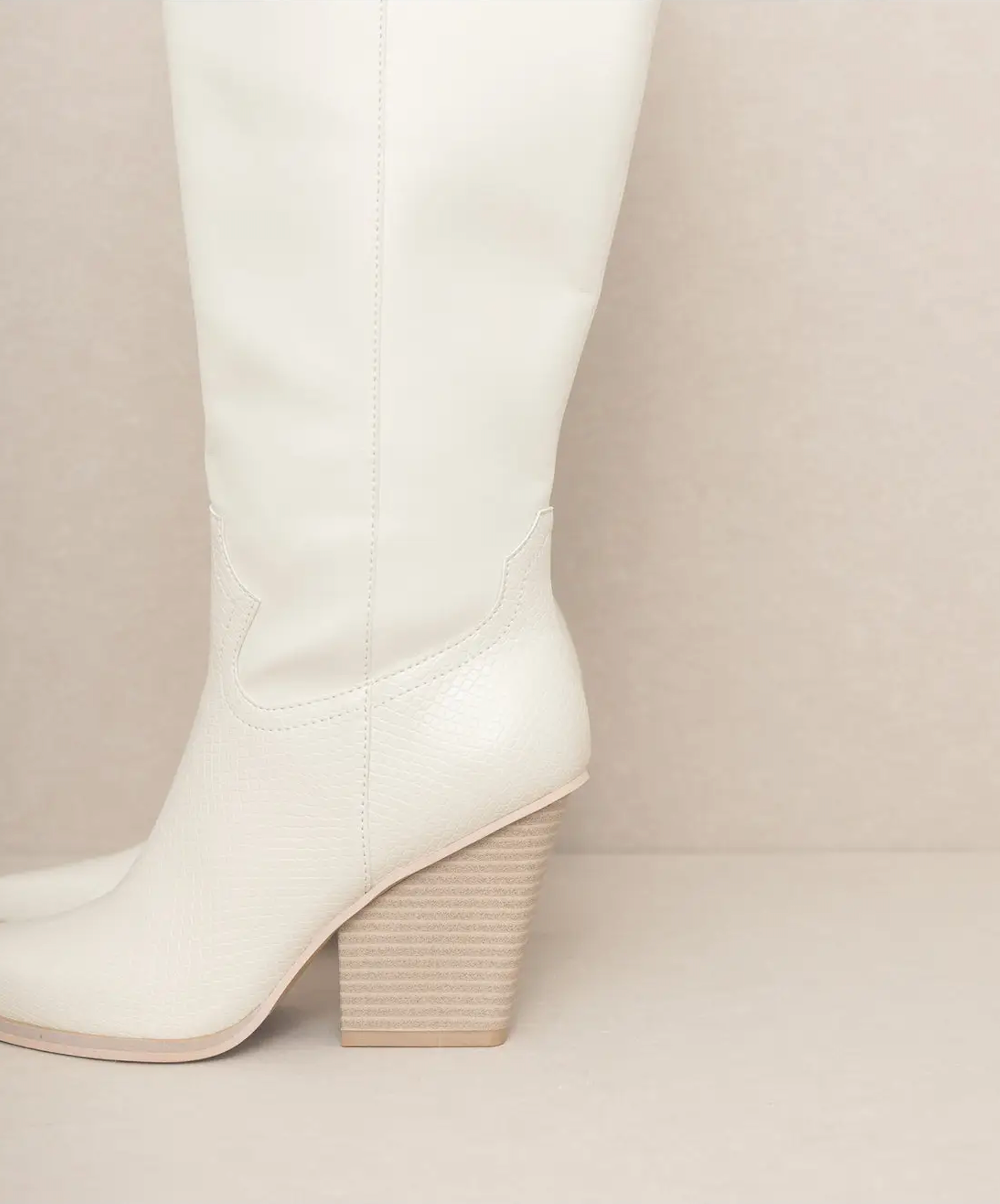 WHITE KNEE HIGH BOOTS