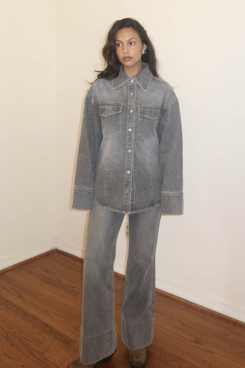 MICHELLE DENIM BUTTON DOWN