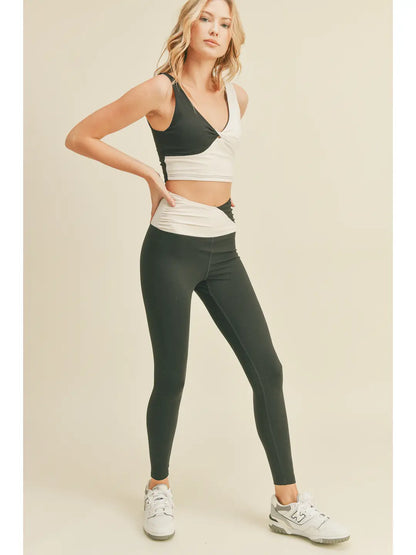 TWISTED LEGGINGS