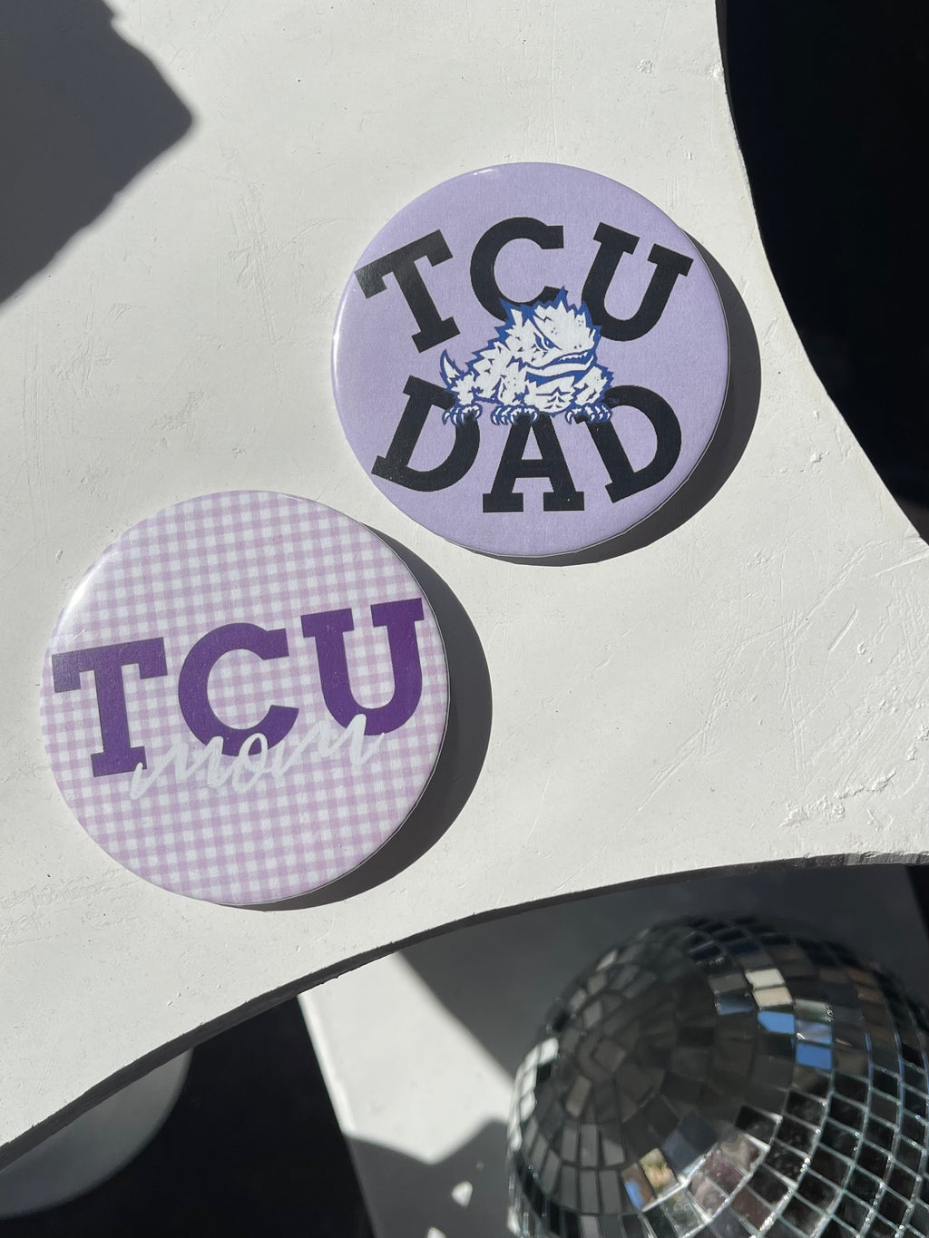 MOM + DAD BUTTONS