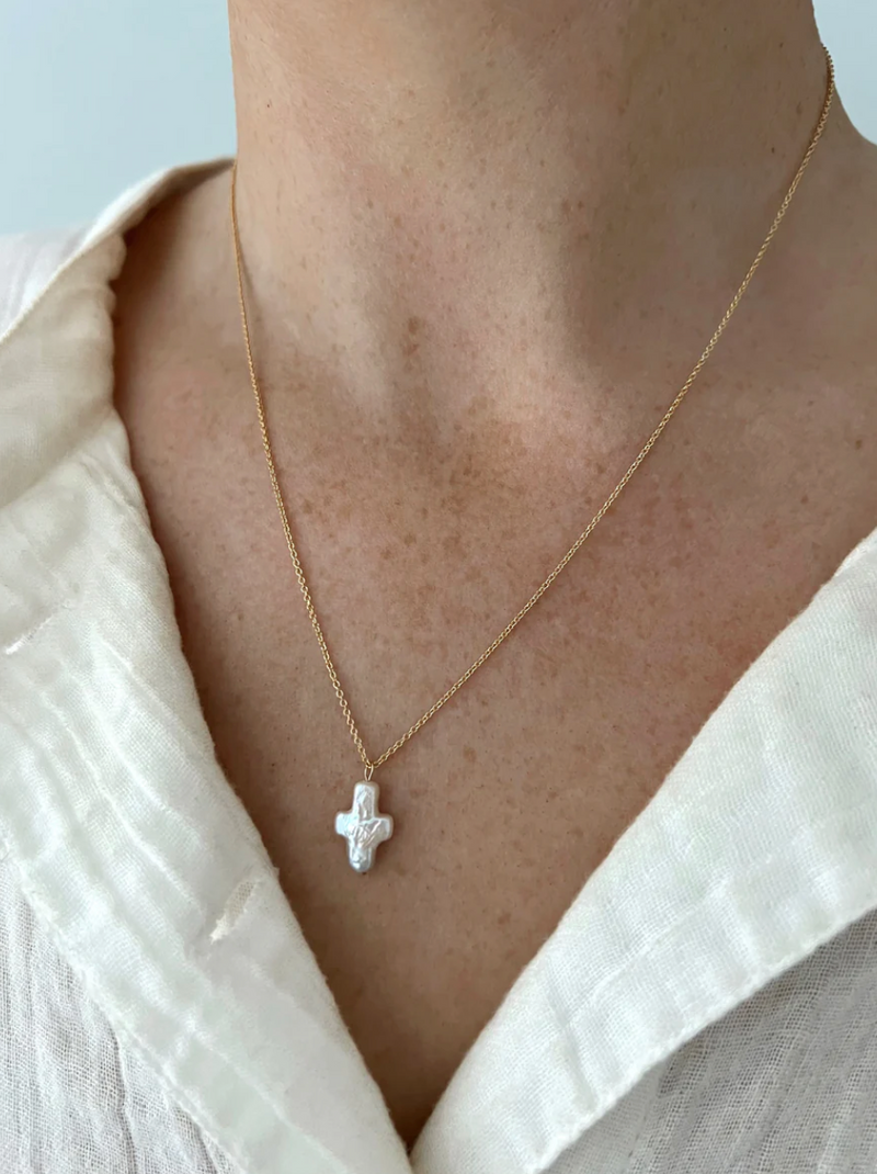 MINI PEARL CROSS NECKLACE